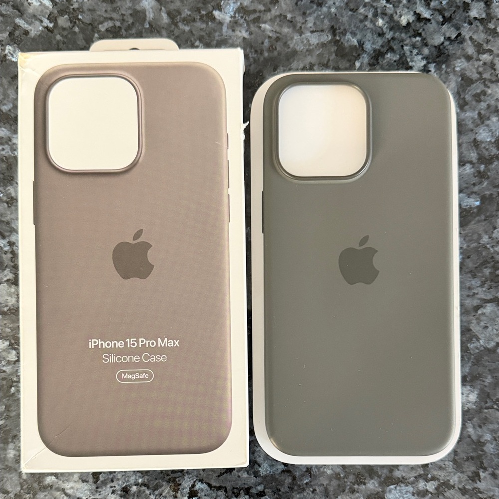 Apple iPhone 15 Pro Max Silicone Case - Dark Gray